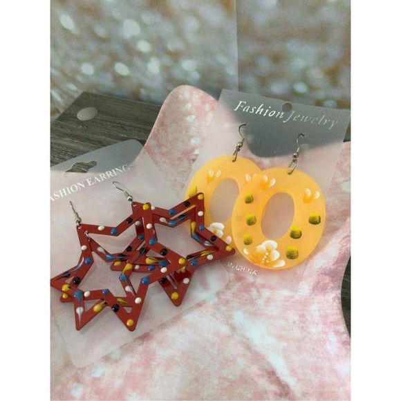 NWT 2 Pair Bundle Fashion Earrings Pierced Dangle Bohemian Boho Earrings - Picture 1 of 10